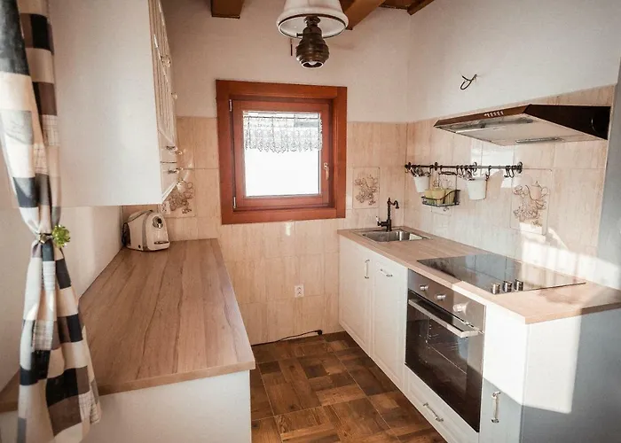 Nad Briezkami Деревянный коттедж Rakova